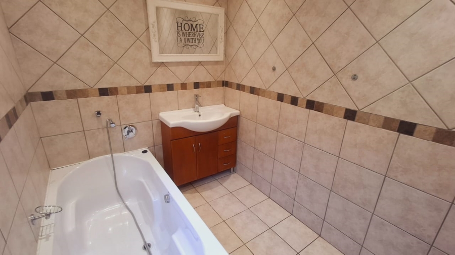4 Bedroom Property for Sale in Vaalpark Free State